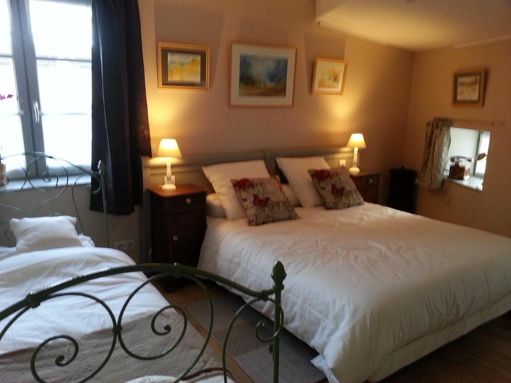 Relais St Jacques - Roanne Bed & Breakfast Saint-Haon-le-Chatel Bilik gambar